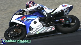 2007 Corona AMA Superbike Championship - Mat Mladin T8a: American Suzuki rider Mat Mladin entering turn 8a.